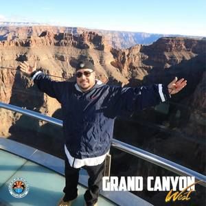 Meet your Posher, Rafael